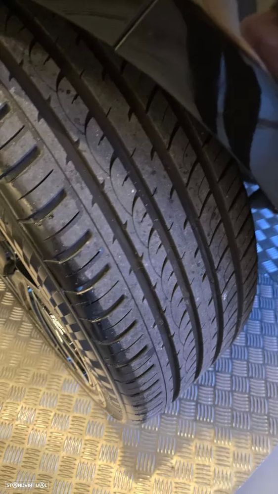 Land Rover Range Rover Sport 3.0 TDV6 HSE Dynamic - 40