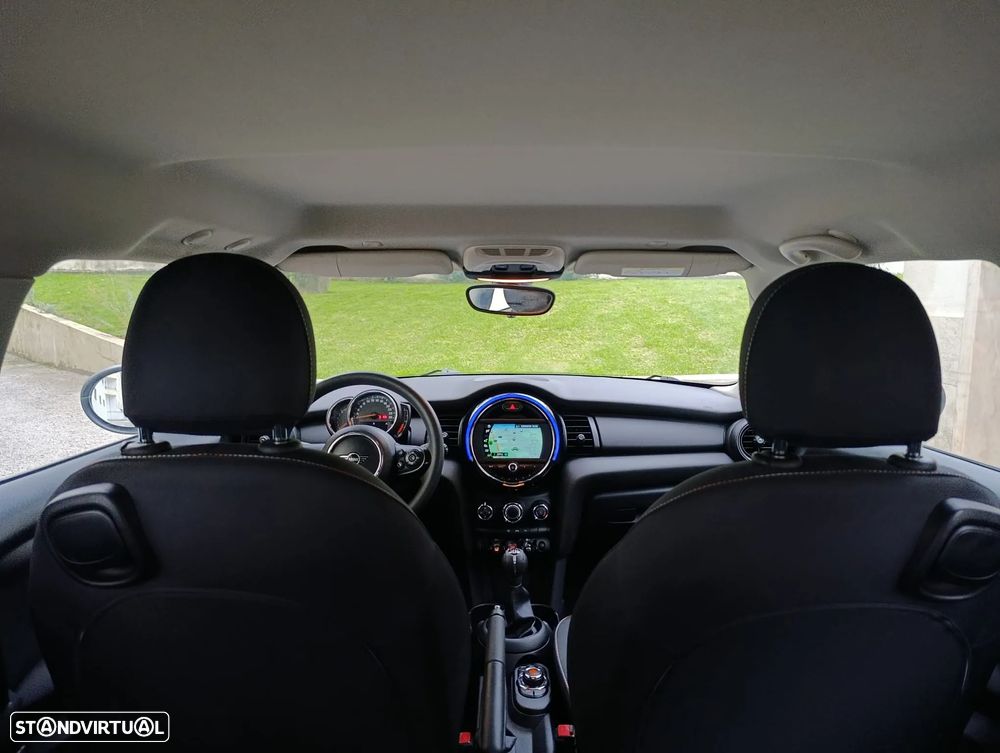 MINI 3 Portas One - 13