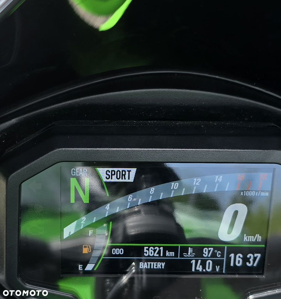 Kawasaki ZX - 19