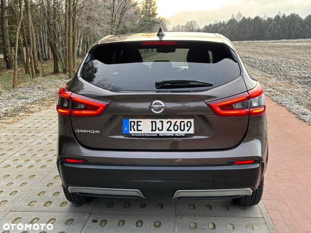 Nissan Qashqai 1.3 DIG-T N-WAY - 14