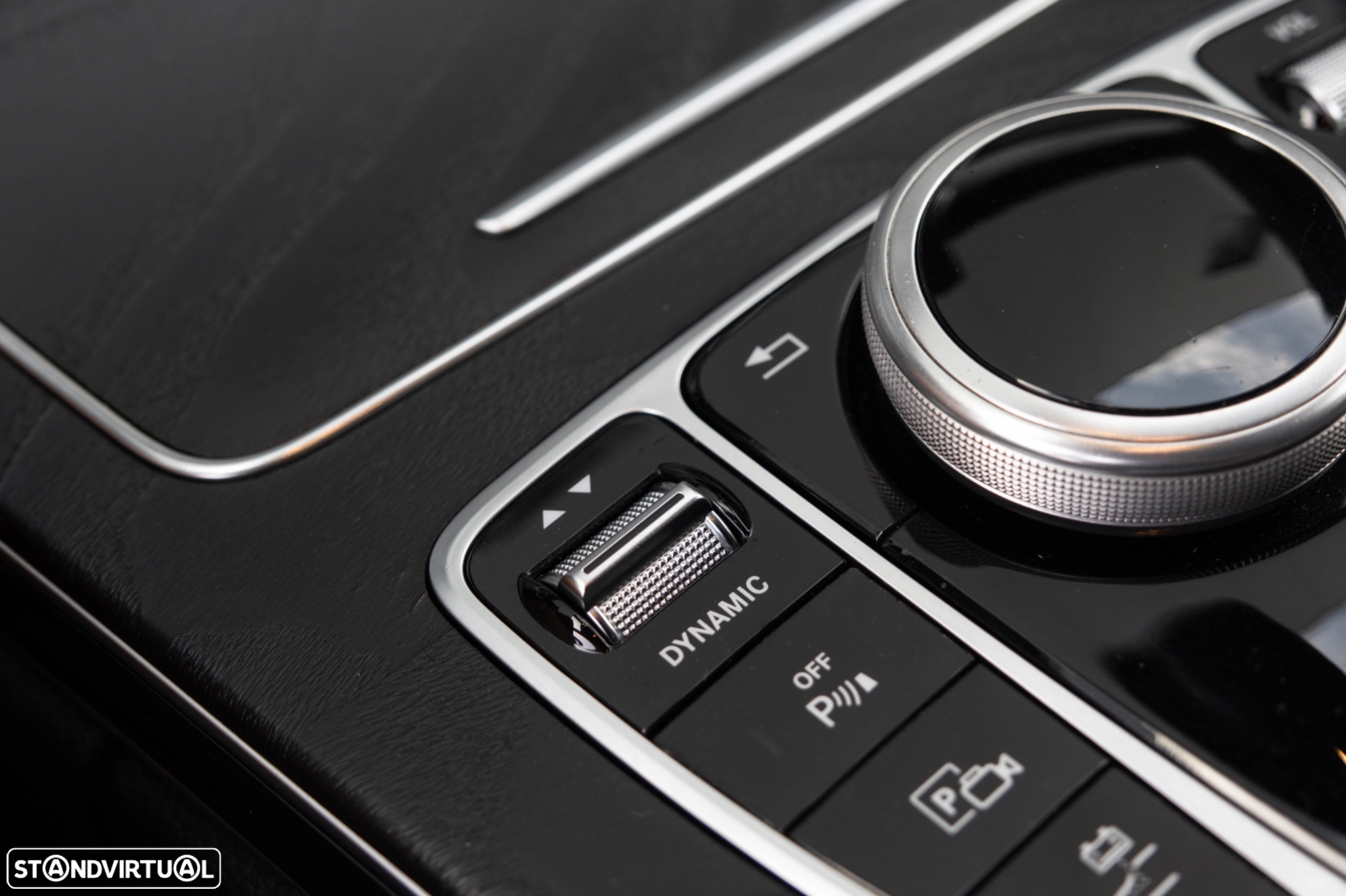 Mercedes-Benz C 300 BlueTEC Hybrid AMG Line - 19