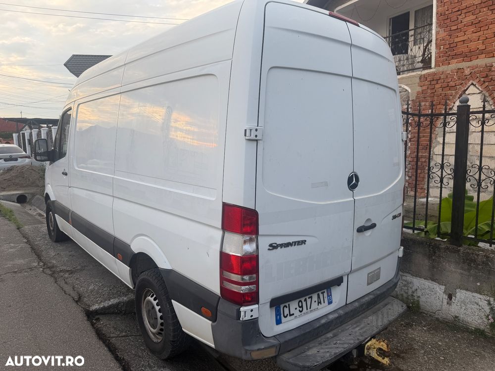 Mercedes-Benz Sprinter - 8