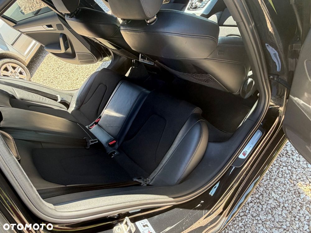 Audi A4 Avant - 21