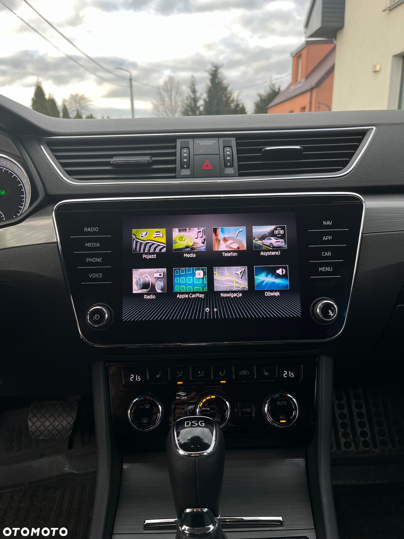 Skoda Superb 2.0 TDI DSG Active - 11