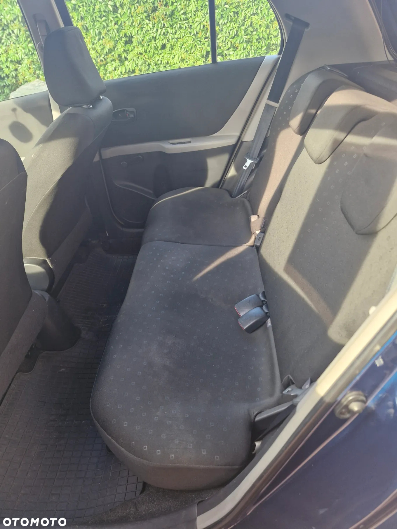 Toyota Yaris 1.3 Luna - 4