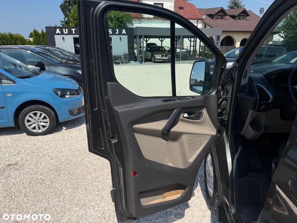 Ford TRANSIT CUSTOM - 16