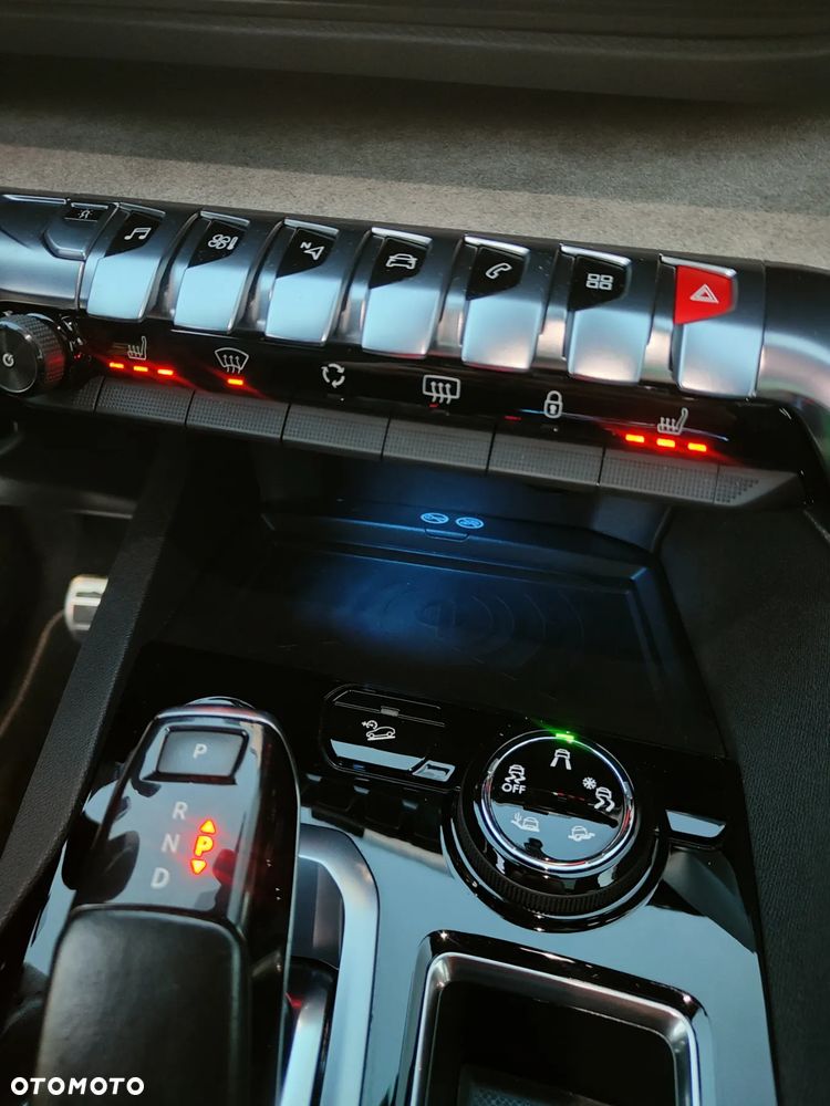 Peugeot 3008 BlueHDi 180 Stop & Start EAT8 GT - 24