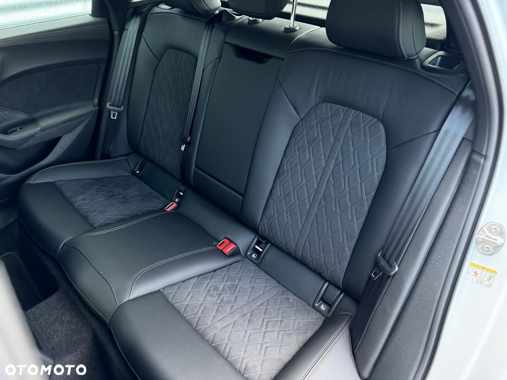 Audi A5 Limousine - 32