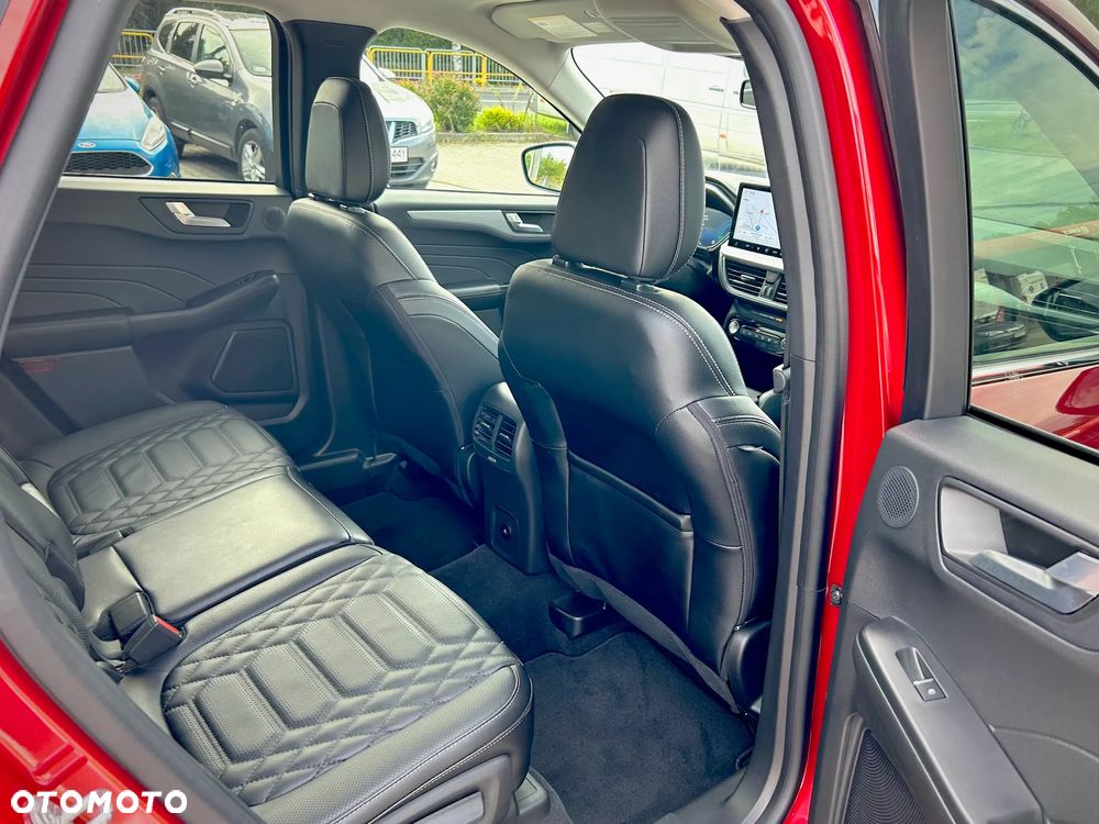 Ford Escape 2.0 EcoBoost AWD Titanium - 28