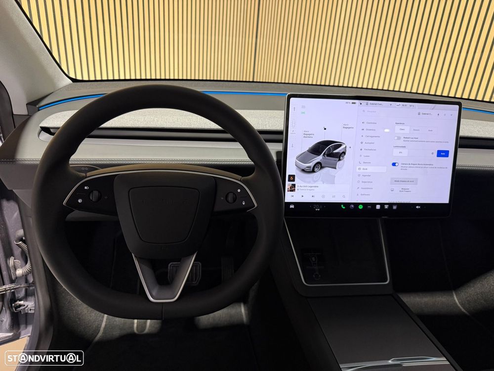 Tesla Model Y Long Range Dual Motor AWD - 12
