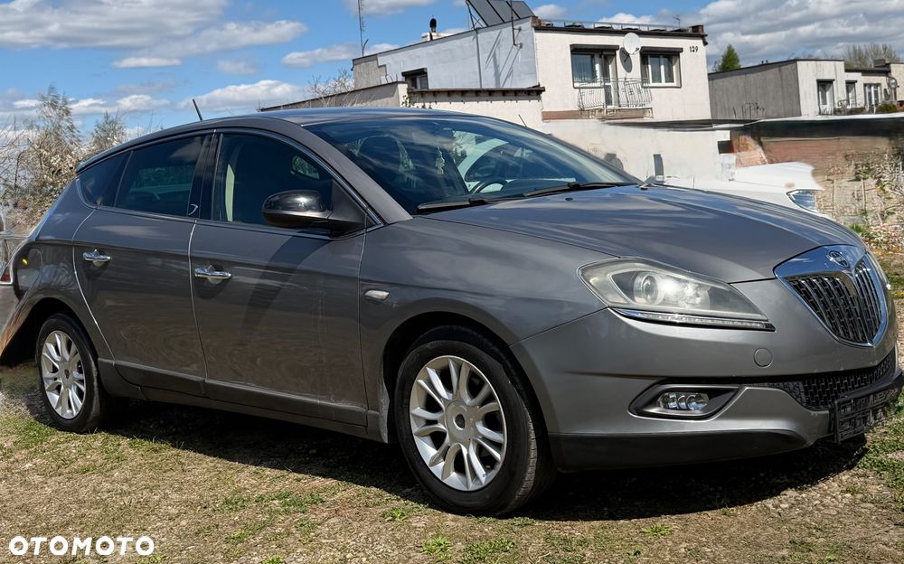 Lancia Delta 1.6 MultiJet 16v Silver - 16