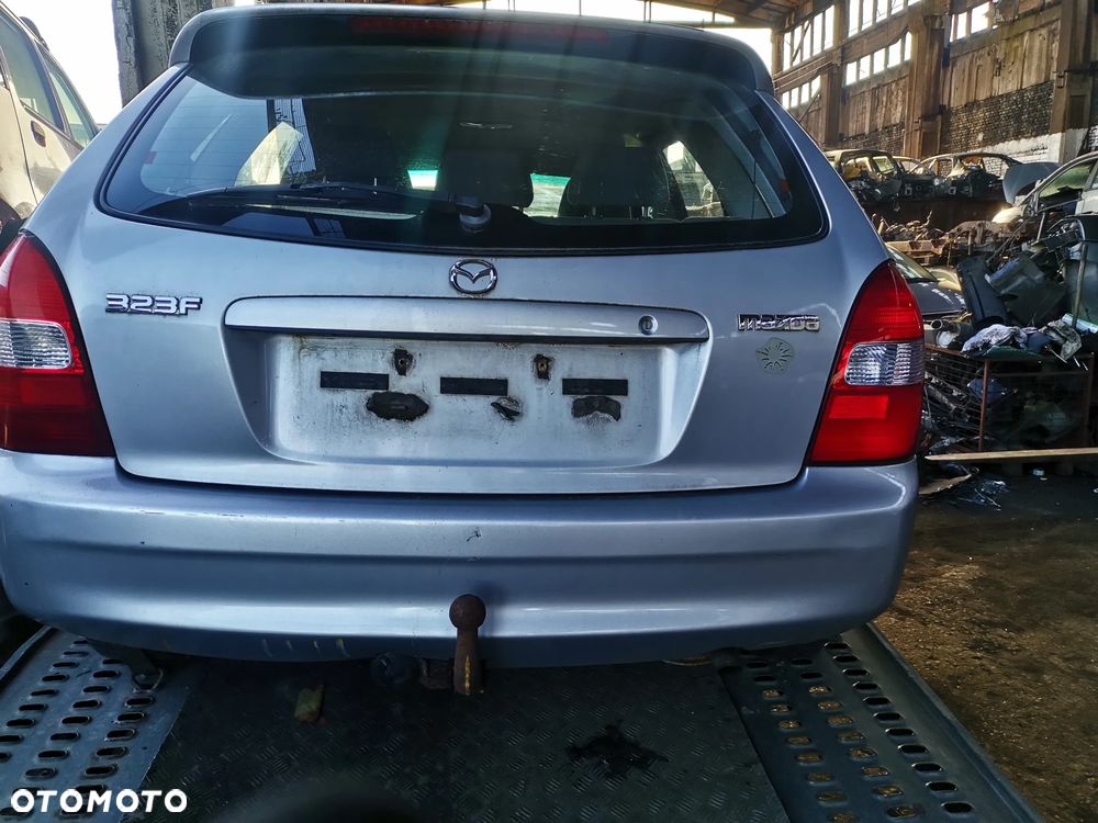 Mazda 323f BJ 2001r maska zderzak szyba fotel silnik skrzynia blotnik drzwi lusterko - 5
