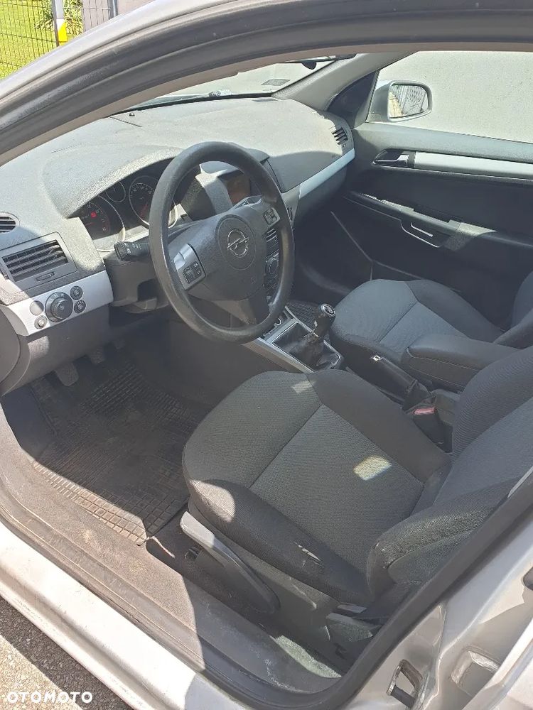 OPEL ASTRA 3 1,6 benzyna - 2005r- cały na części - 3