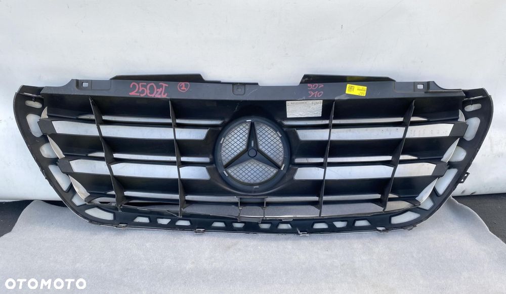 SPRINTER 907 910 17- ATRAPA GRILL PRZEDNI MASKOWNICA PRZÓD Z RAMKĄ BIAŁĄ - 7
