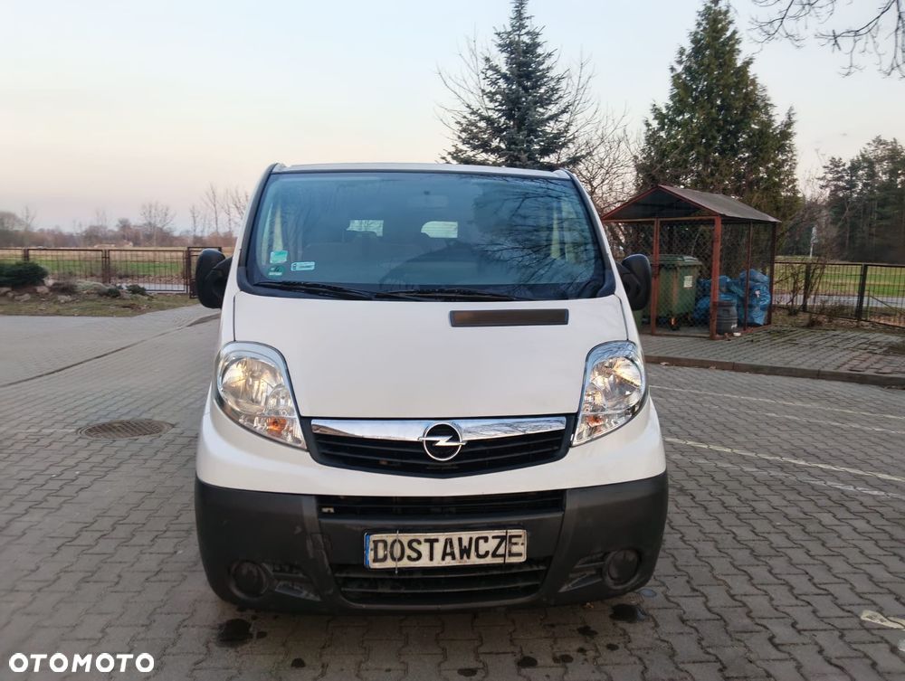 Opel Vivaro - 10