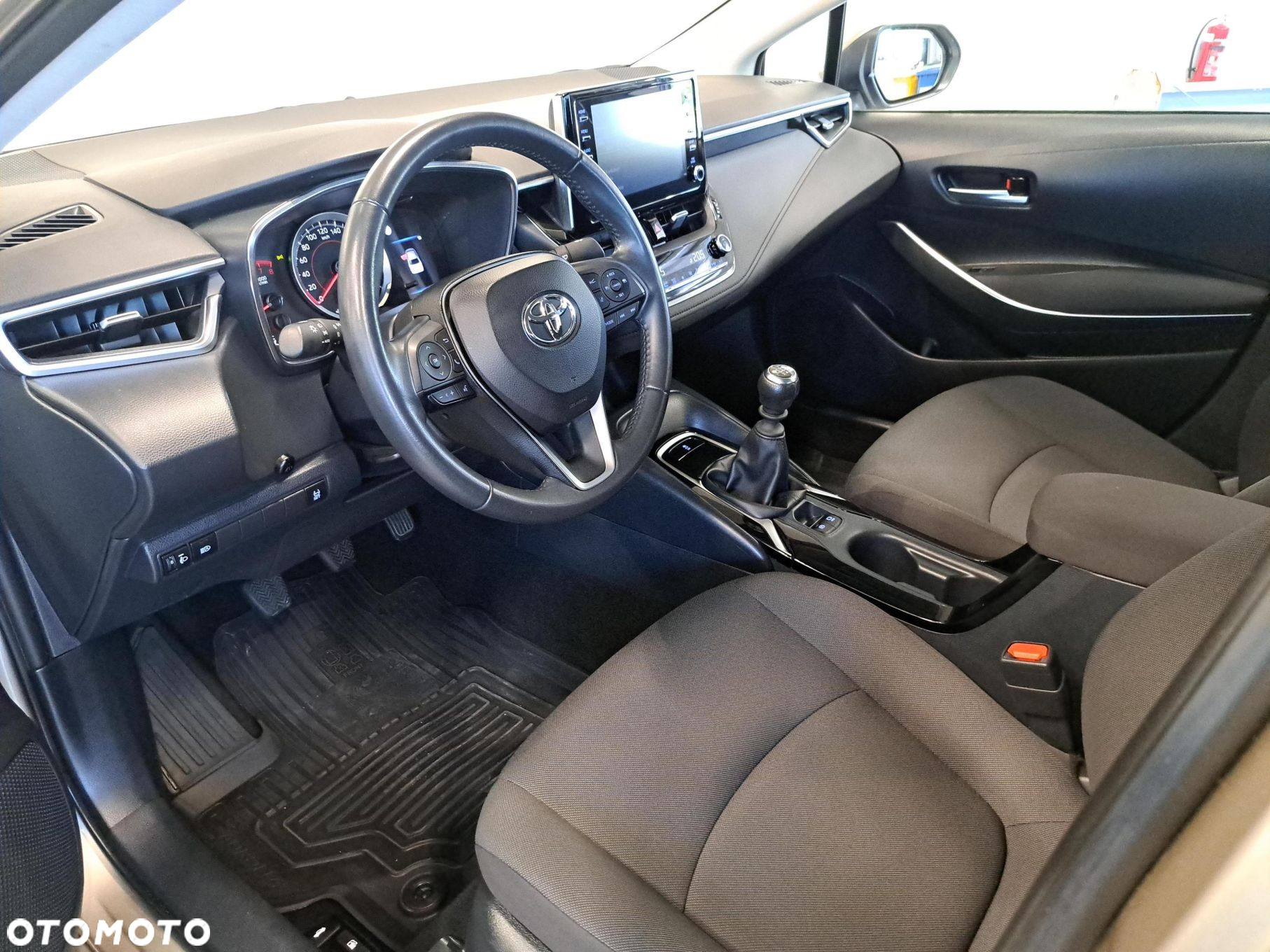 Toyota Corolla - 15