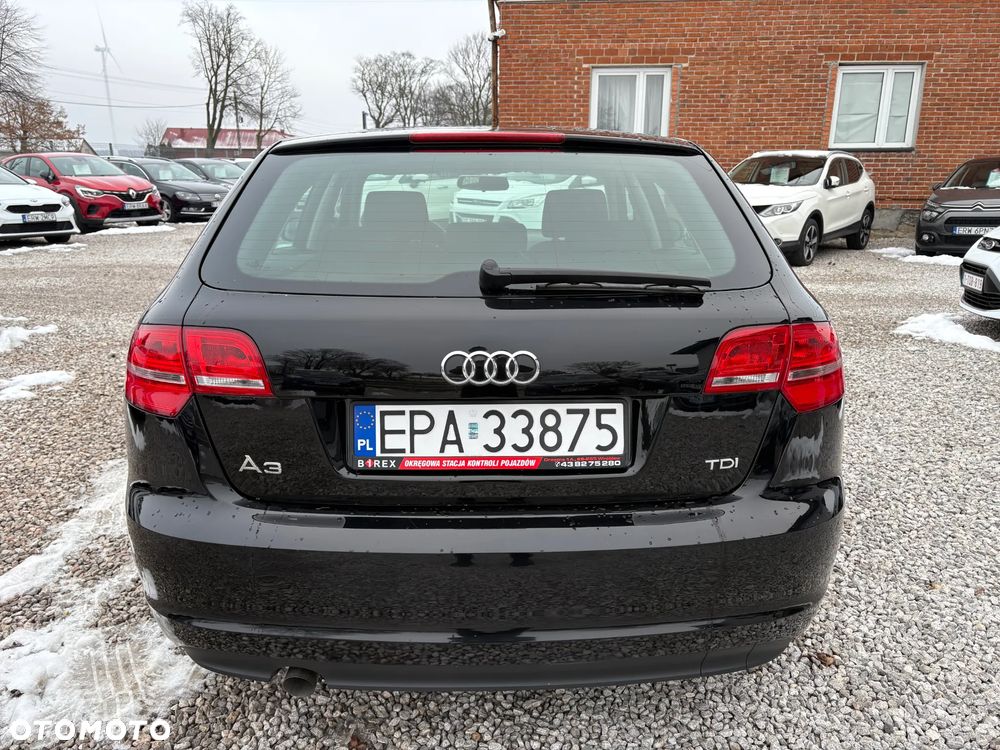 Audi A3 Sportback 1.6 TDI DPF Attraction - 5