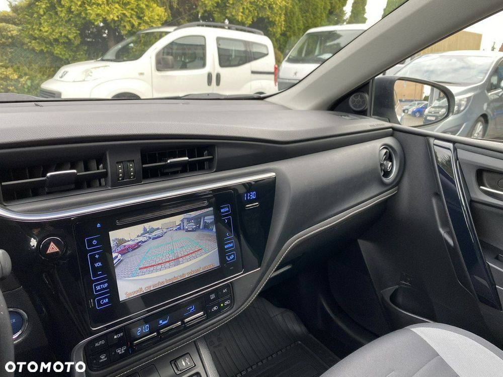 Toyota Auris - 15
