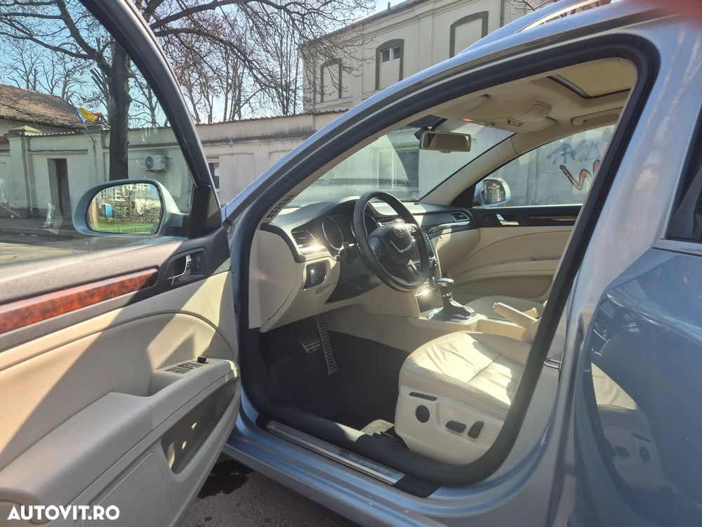 Skoda Superb 2.0 TSI Elegance DSG - 11
