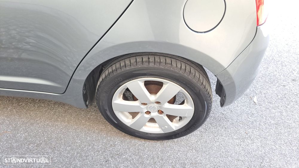 Suzuki Swift 1.3 DDiS GL - 18