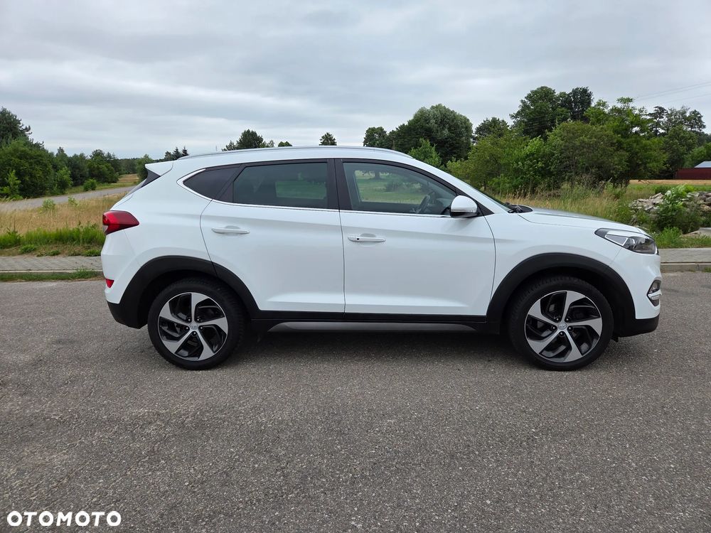 Hyundai Tucson blue 1.7 CRDi 2WD Intro Edition - 4