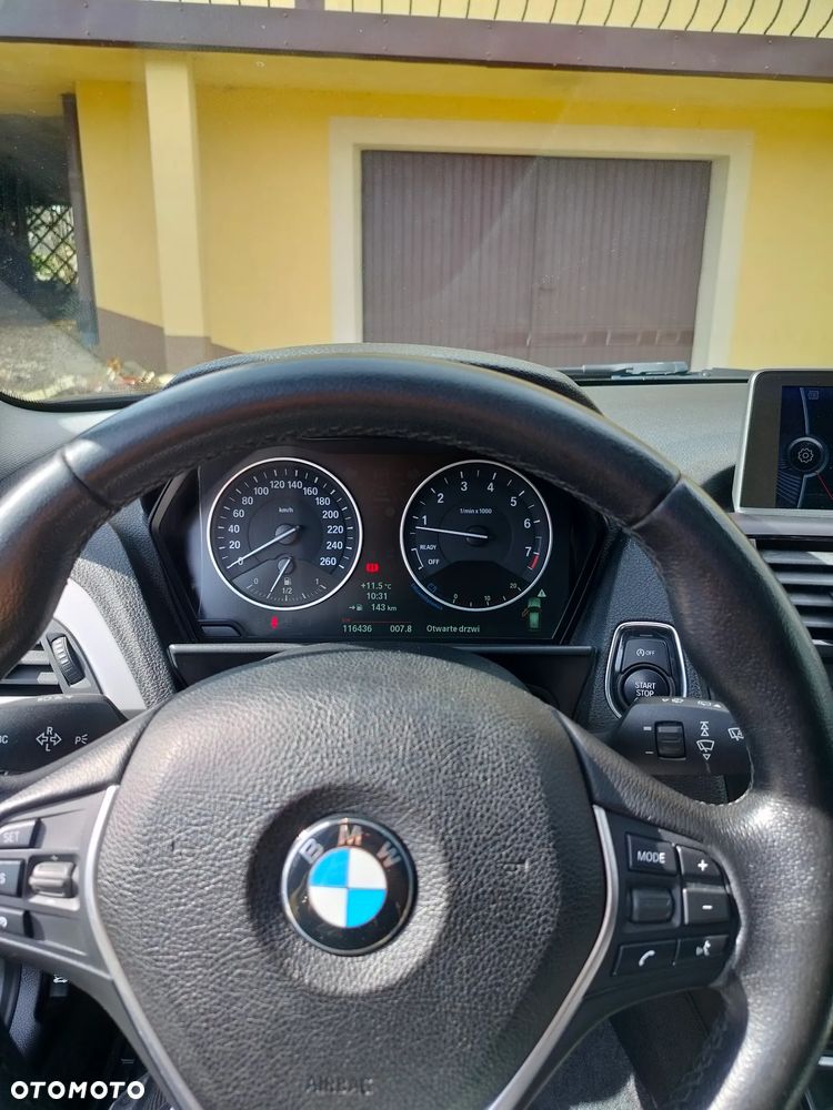 BMW Seria 1 116i - 10