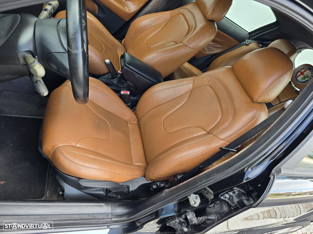 Alfa Romeo 147 1.9 JTD Plus - 5