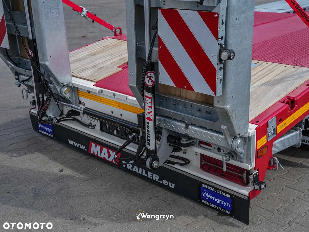 MAX Trailer 3 osiowe semi pod ciągnik lowdeck - 16