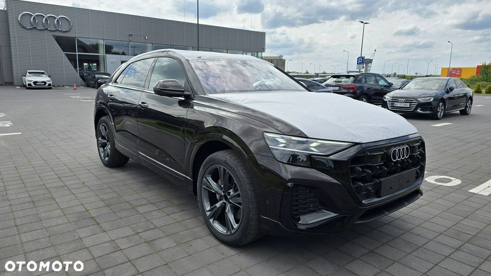 Audi Q8 - 6