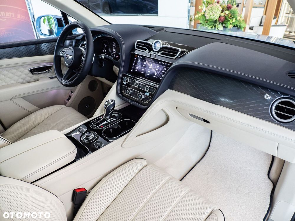 Bentley Bentayga - 19