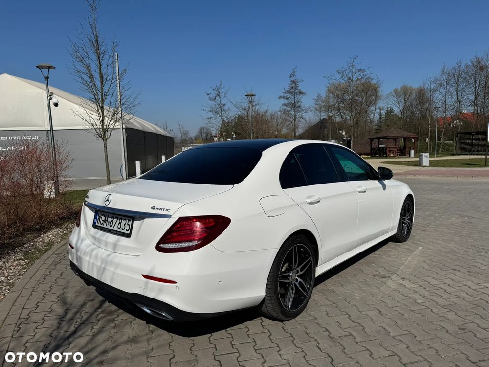 Mercedes-Benz Klasa E 220 d 4-Matic 9G-TRONIC - 5
