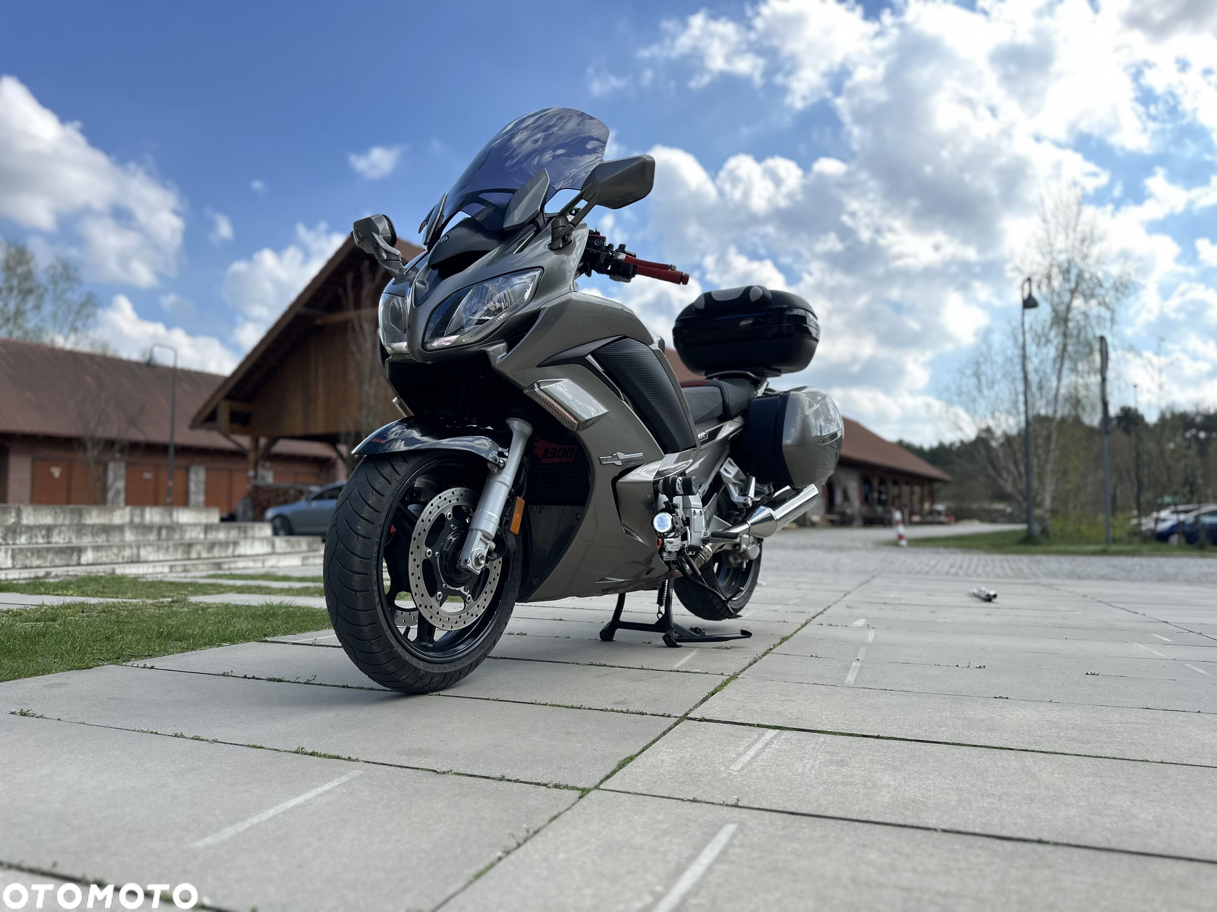 Yamaha FJR - 1