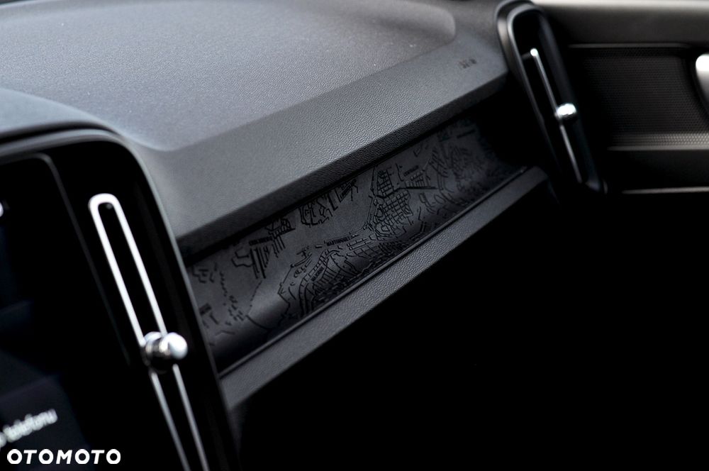 Volvo XC 40 D3 Momentum - 26