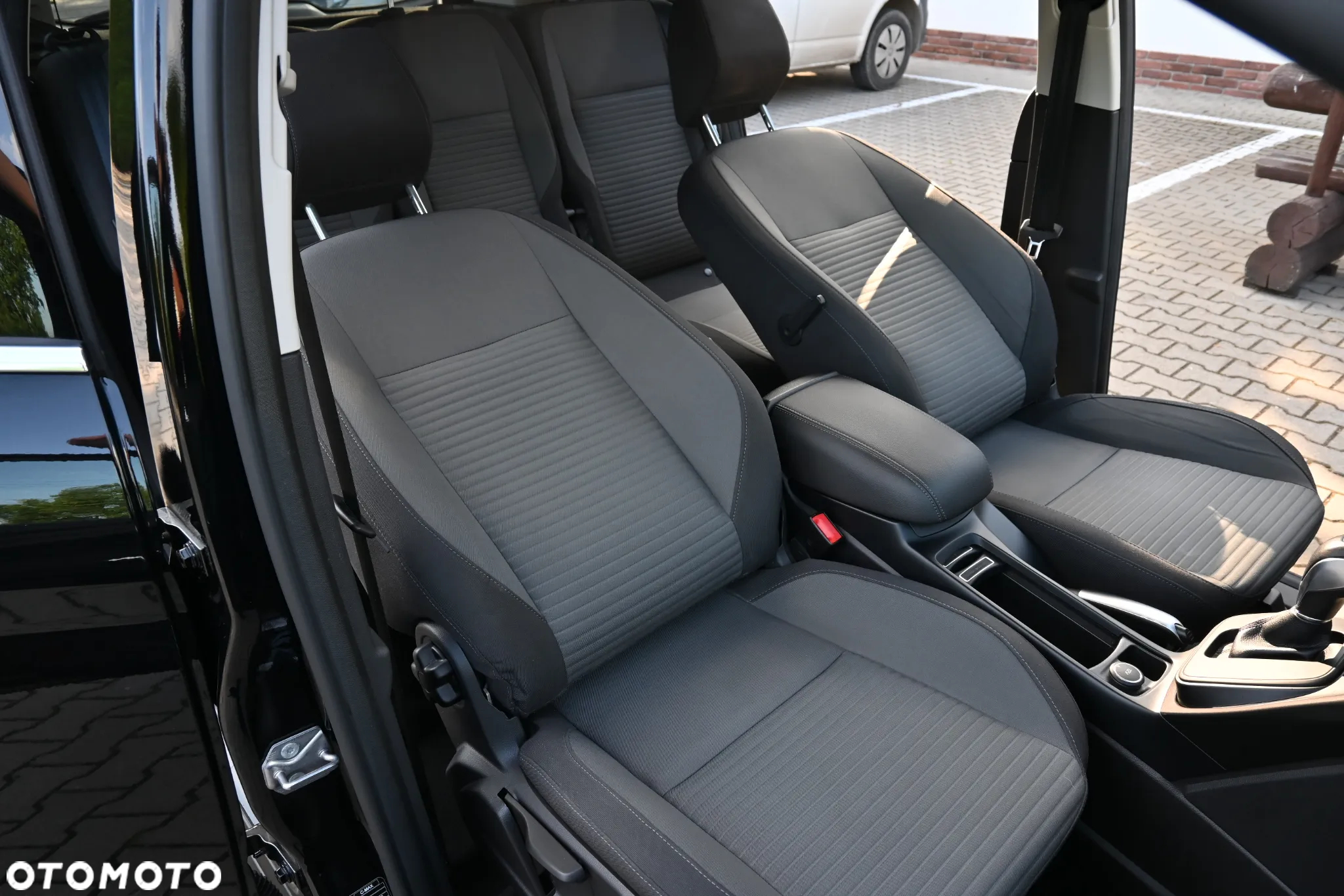 Ford C-MAX 1.5 EcoBoost Titanium ASS - 39