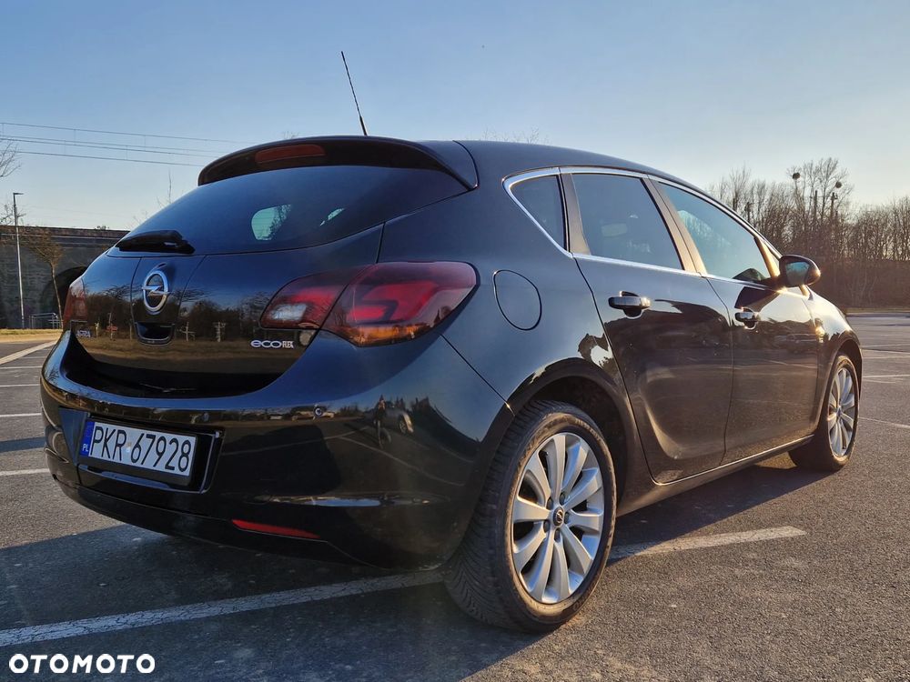 Opel Astra 1.4 T Edition 150 - 11