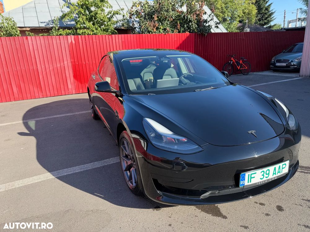 TESLA Model 3 2023 — imagine 2