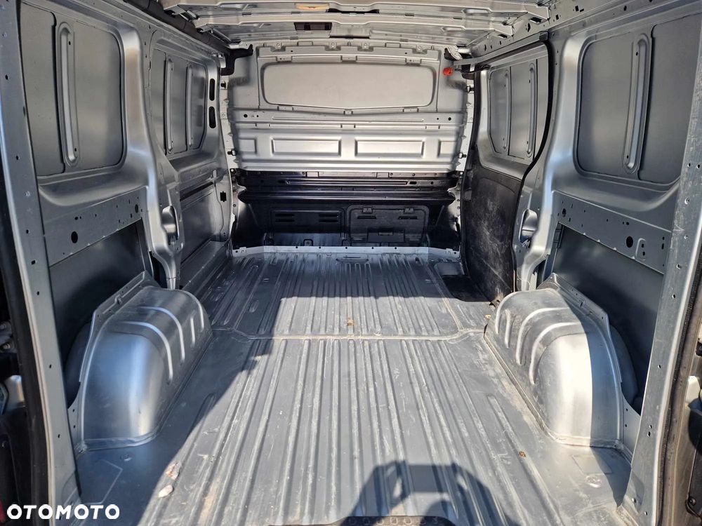 Renault Trafic - 9