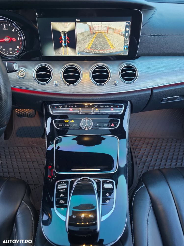 Mercedes-Benz E - 38