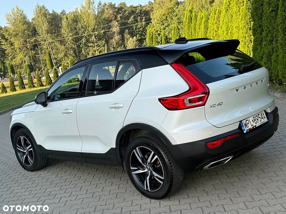 Volvo XC 40 D3 Geartronic R-Design - 11