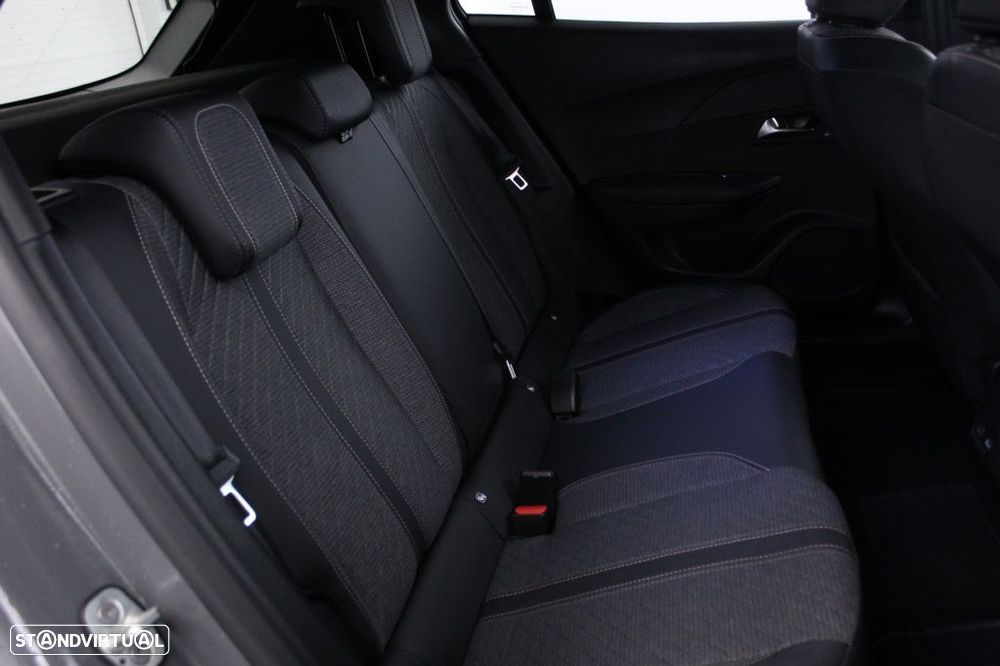 Peugeot 2008 1.2 Hybrid Allure e-DCS6 - 15