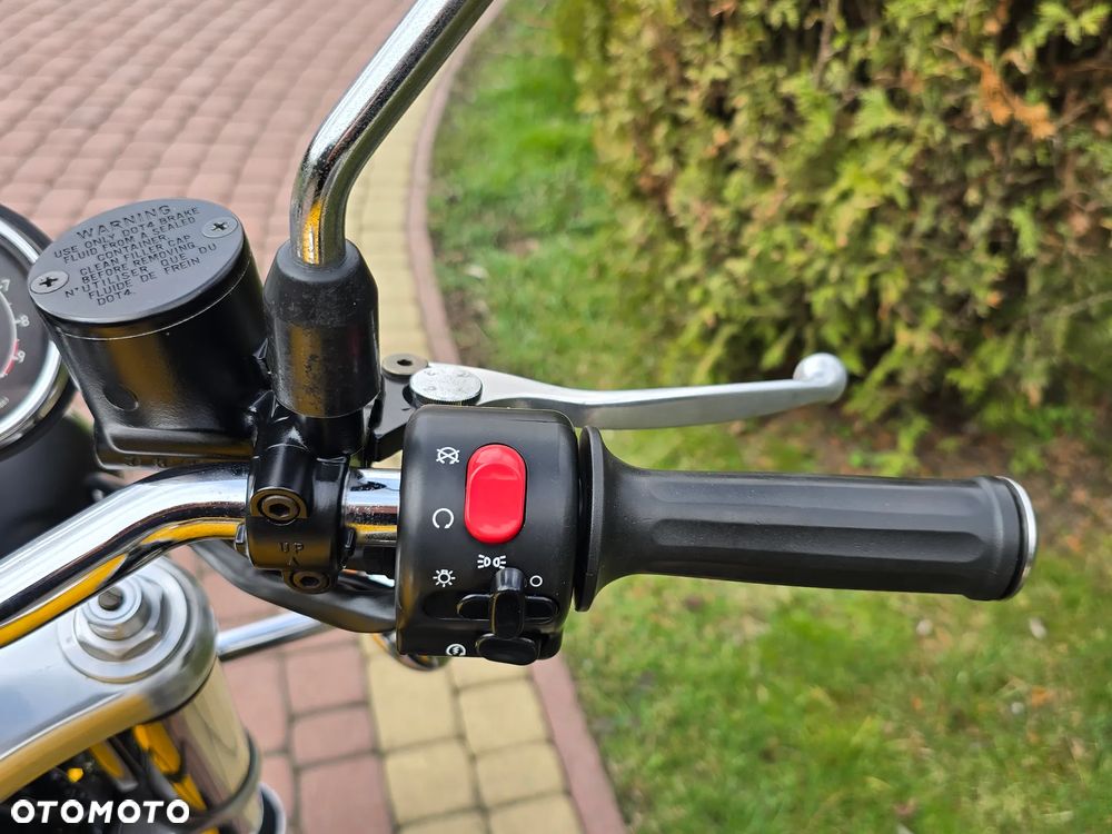 Triumph Thunderbird - 23