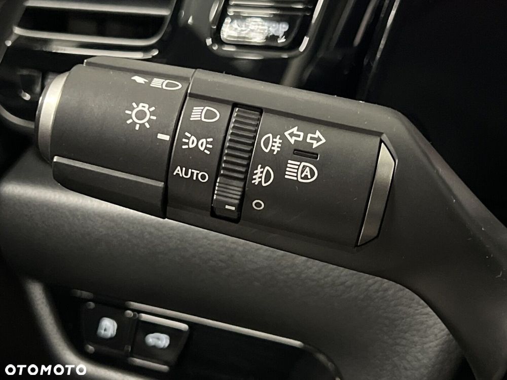 Lexus NX 350h Business AWD - 31