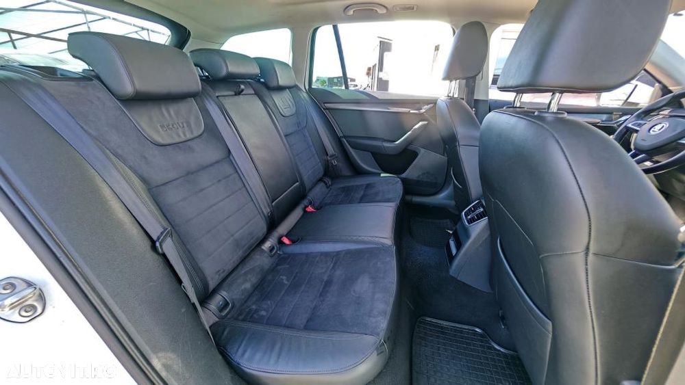 Skoda Octavia 2.0 TDI (Green tec) 4x4 DSG Scout - 12
