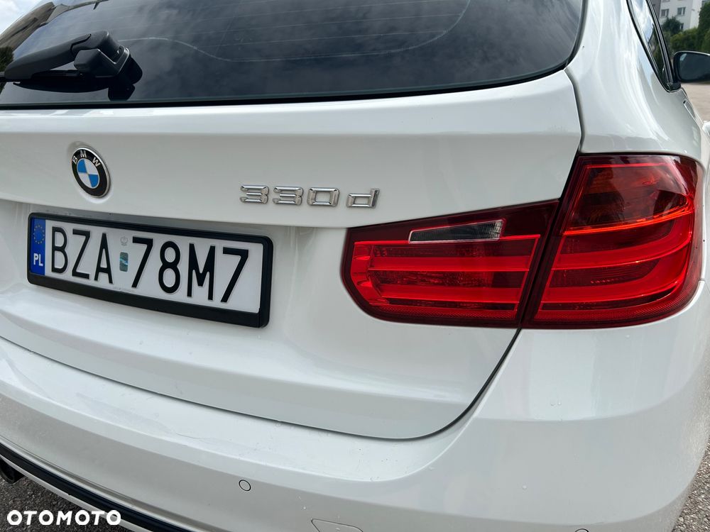 BMW Seria 3 330d Sport Line - 10