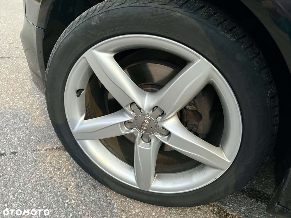 Audi A4 Avant 2.0 TDI S tronic - 10