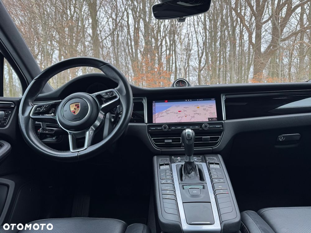 Porsche Macan Standard - 18