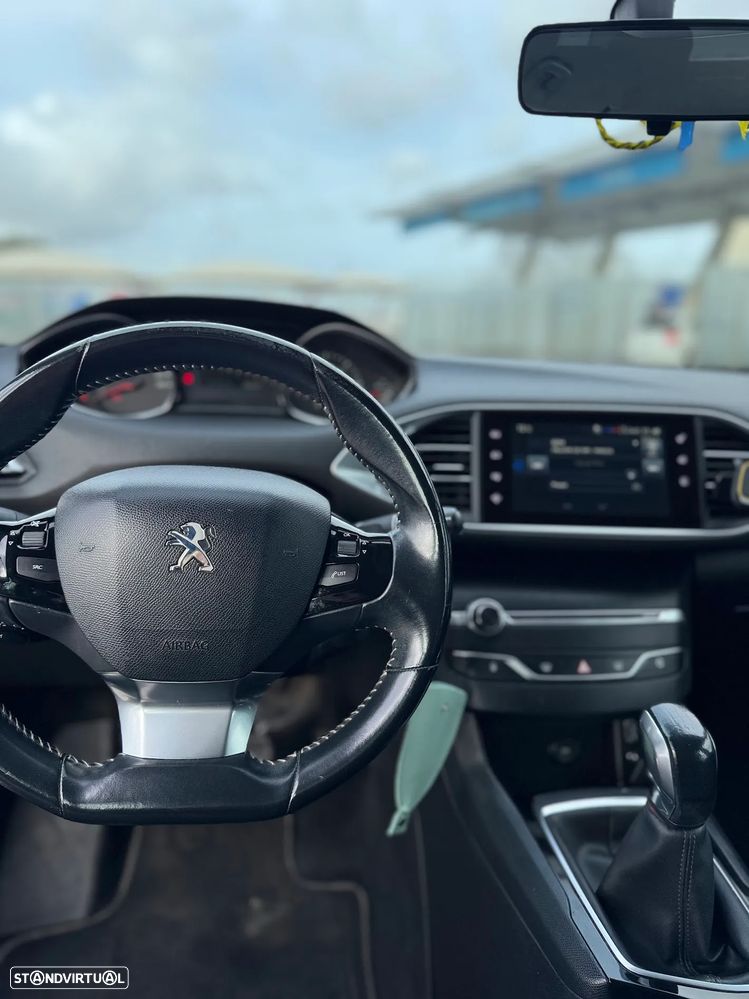 Peugeot 308 SW 1.6 BlueHDi Style - 14