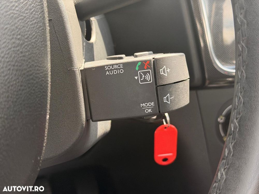 Dacia Logan 0.9 TCe Laureate - 27