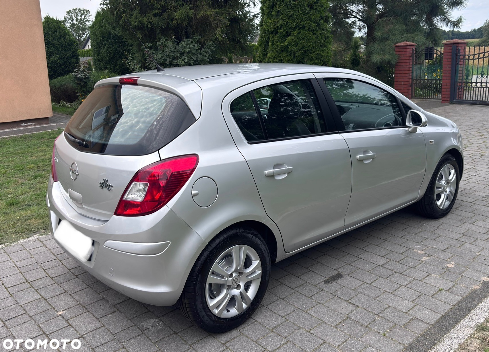 Opel Corsa 1.4 16V Cosmo - 14