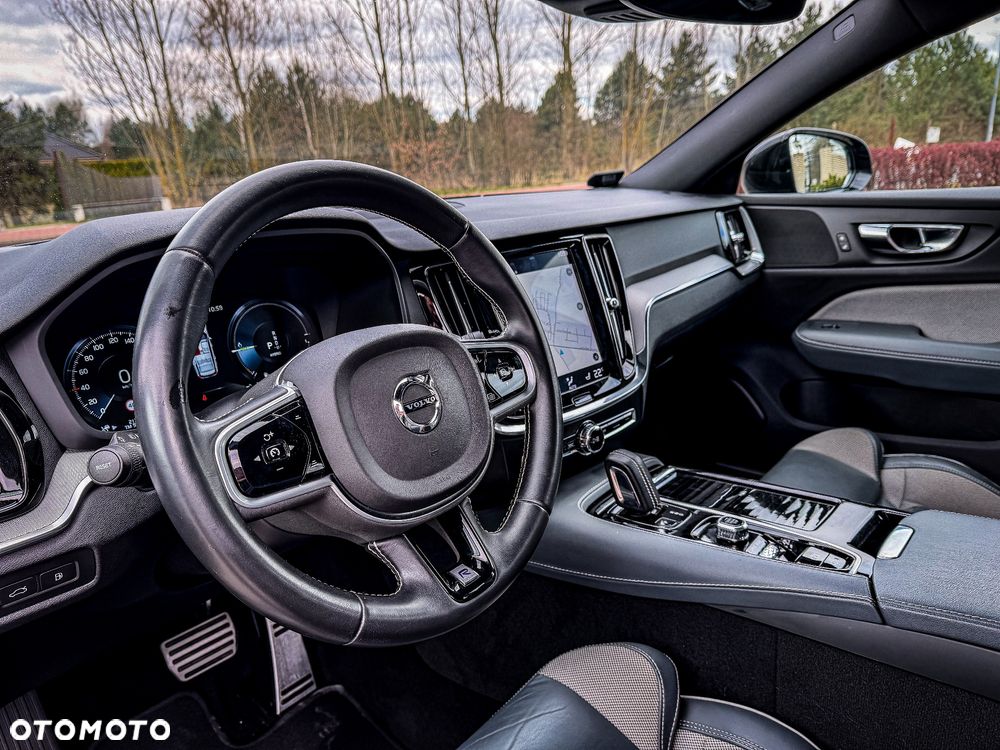 Volvo V60 T8 AWD Twin Engine Geartronic R-Design - 7